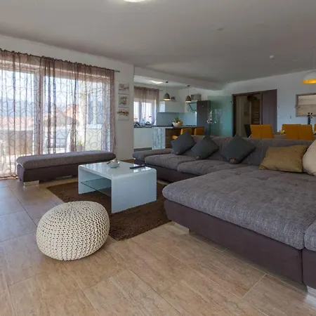 In 39285 Holiday home Grizane-Belgrad