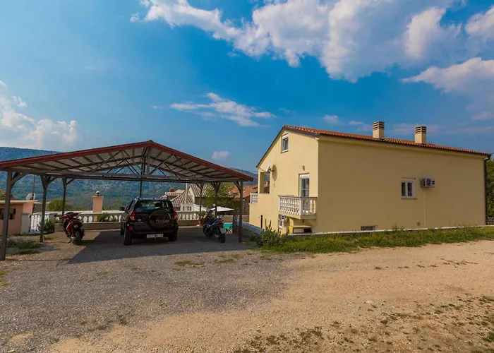 In 39285 Villa *