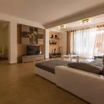 Villa In 39285